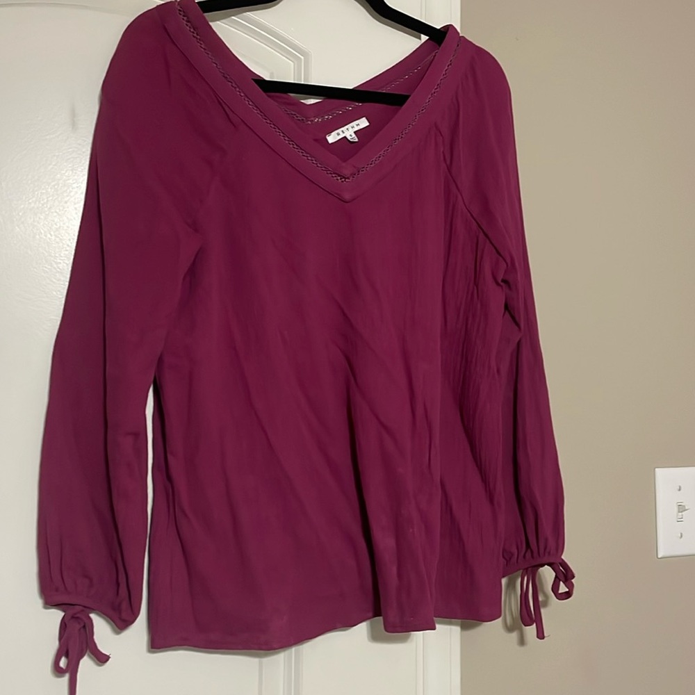 Long sleeve maroon blouse